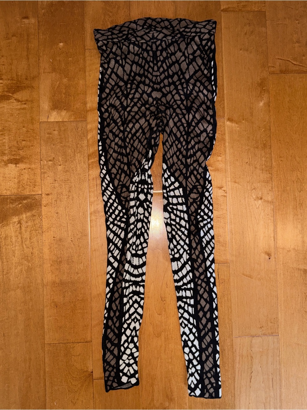 BCBG MAX AZRIA Cotton Modal Geometric Web Leggings Pants Black White Brown